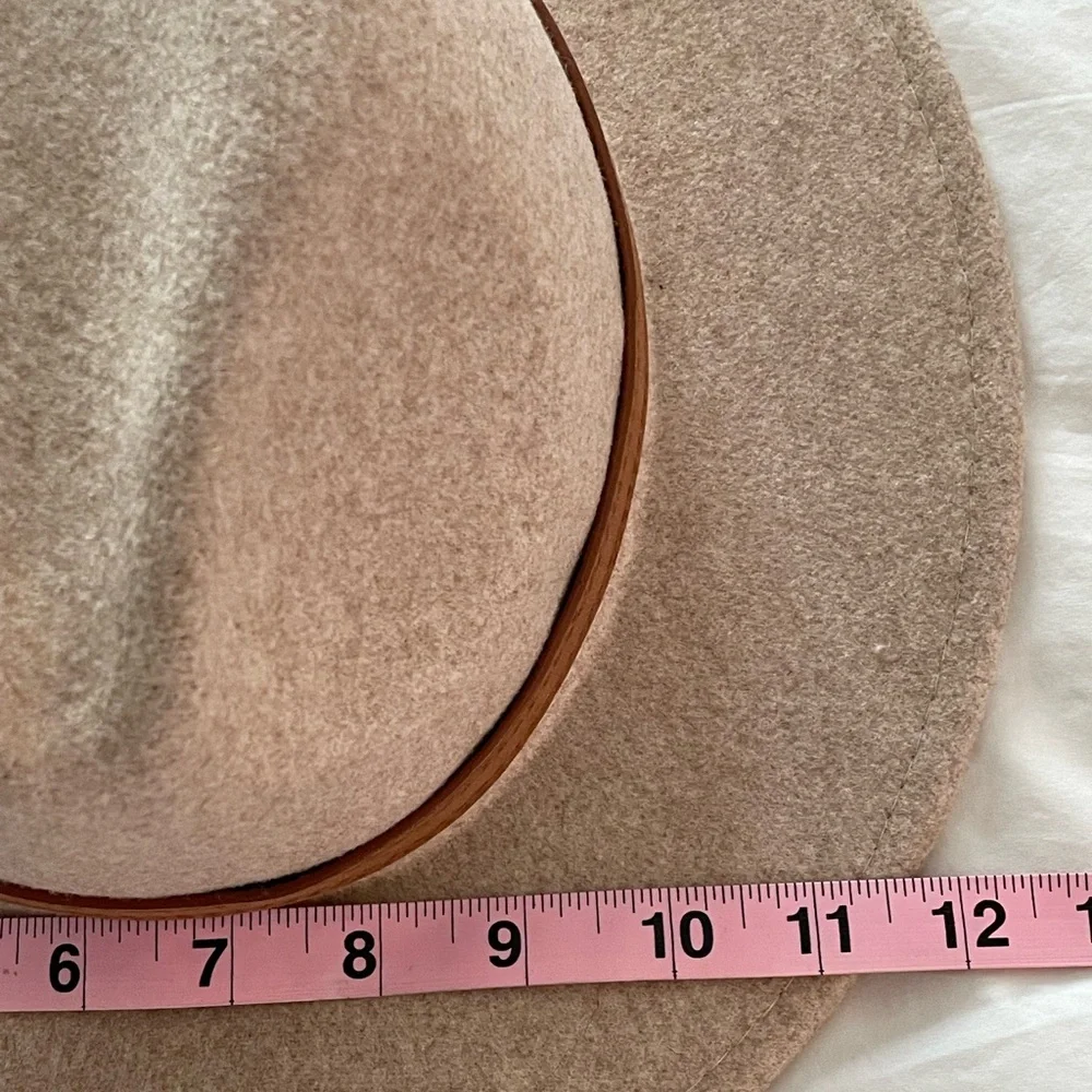 Wool Felt Fedora Classic Hat Light Cafe’ Tan/Brown NWOT Women’s